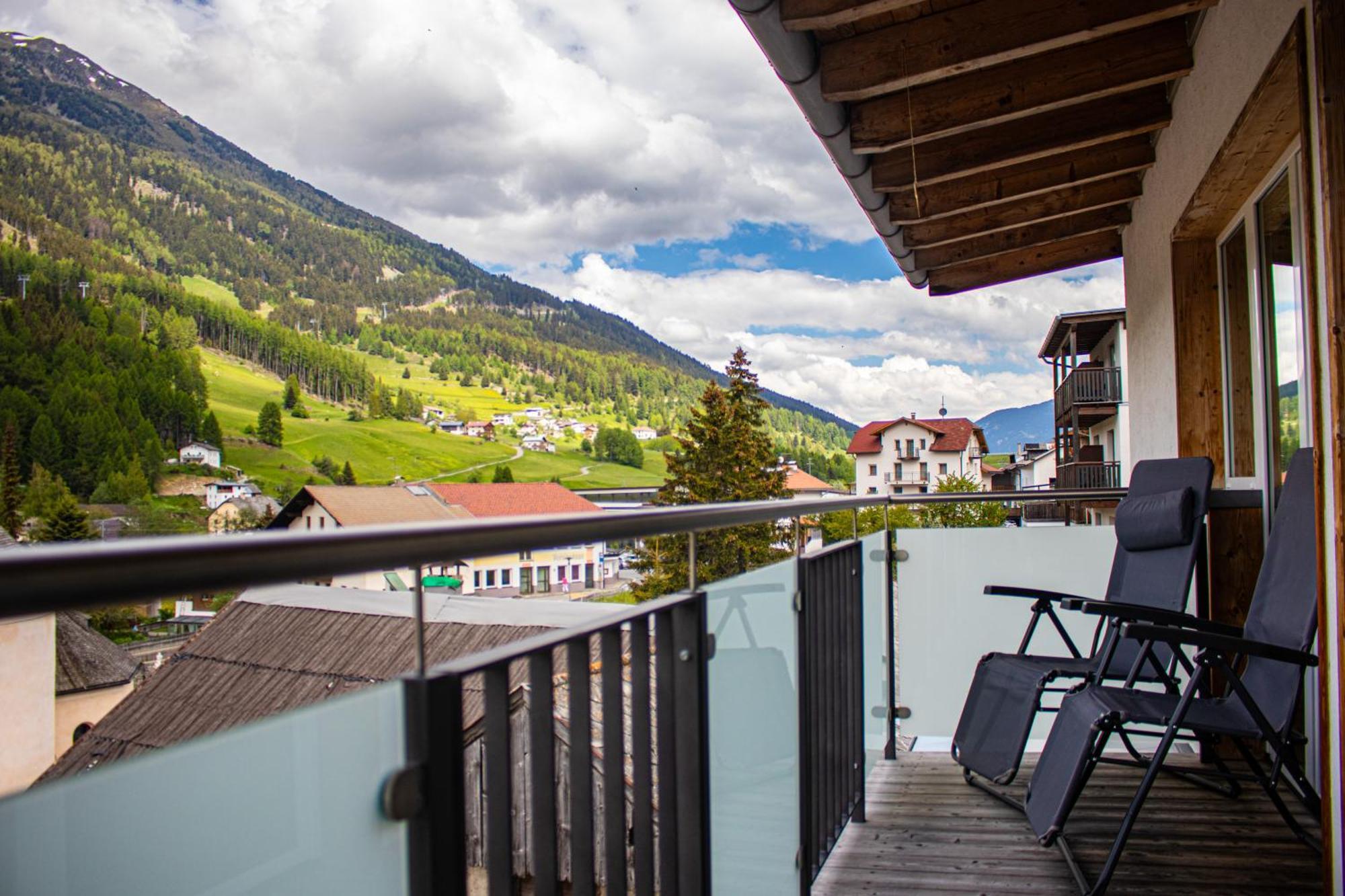 Garni Apparthotel St Valentin San Valentino alla Muta Exterior foto
